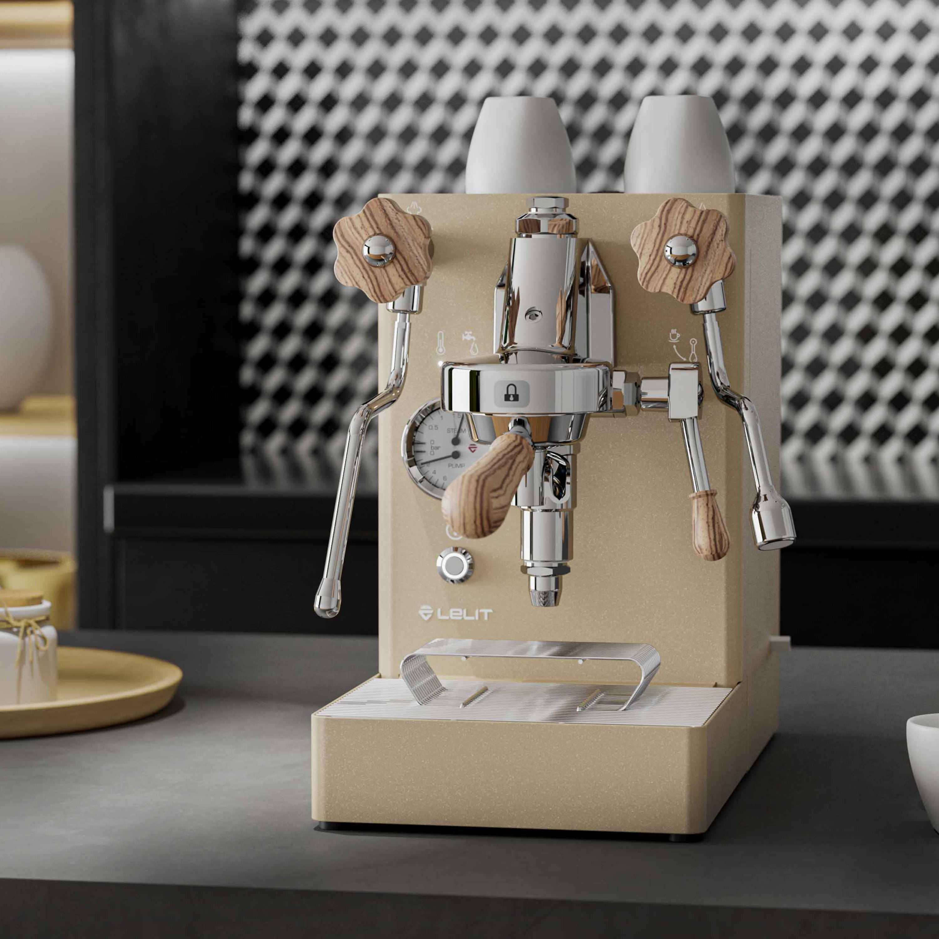 Lelit Mara X PL62X Zweikreiser Gold Edition Schrägansicht