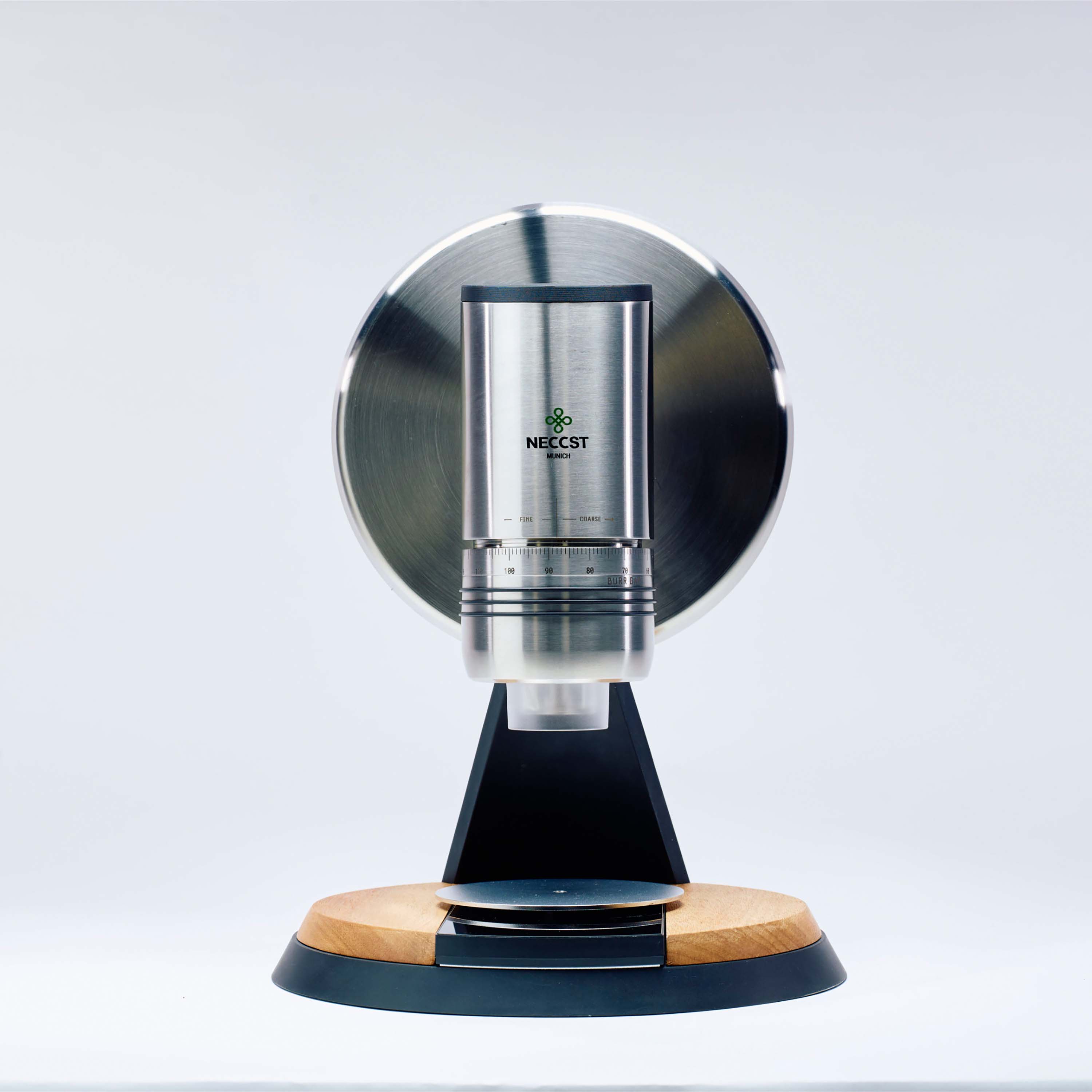 NECCST Series 1 GbW Edelstahl Holz Frontansicht